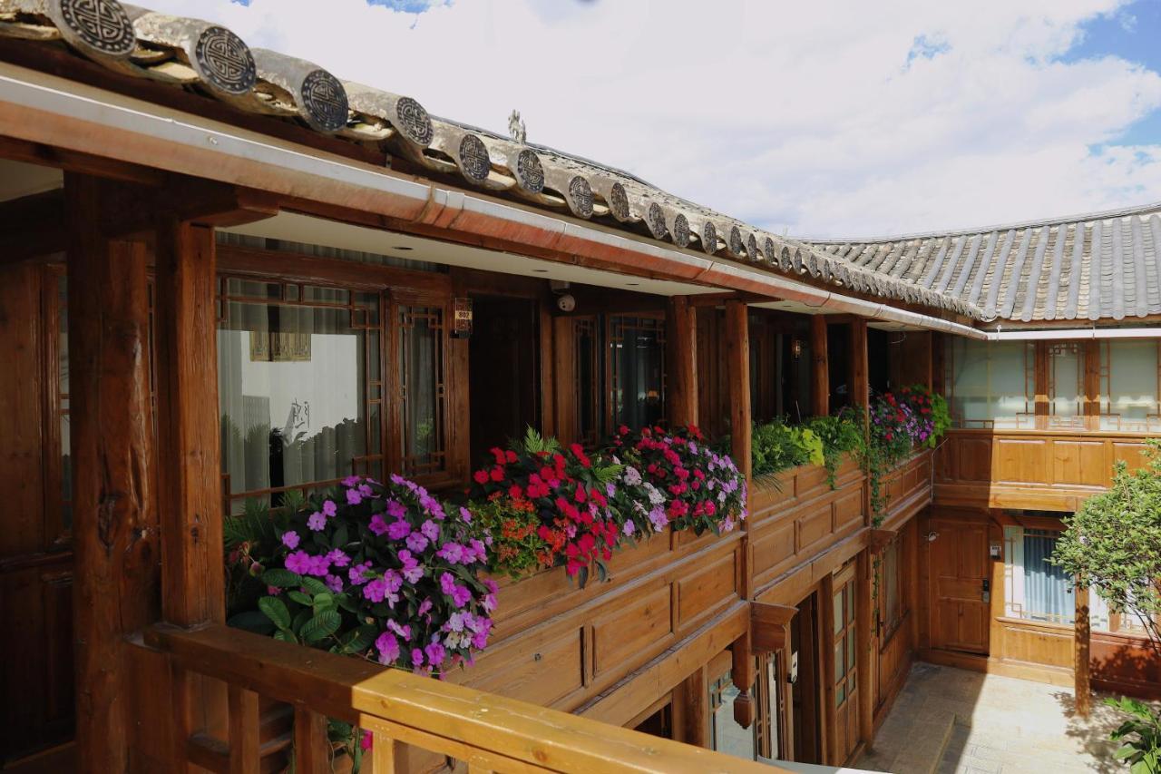 Апартаменты Xiluxiaoxie Saturday 3Nights Airport Free Transfer Лицзян Экстерьер фото